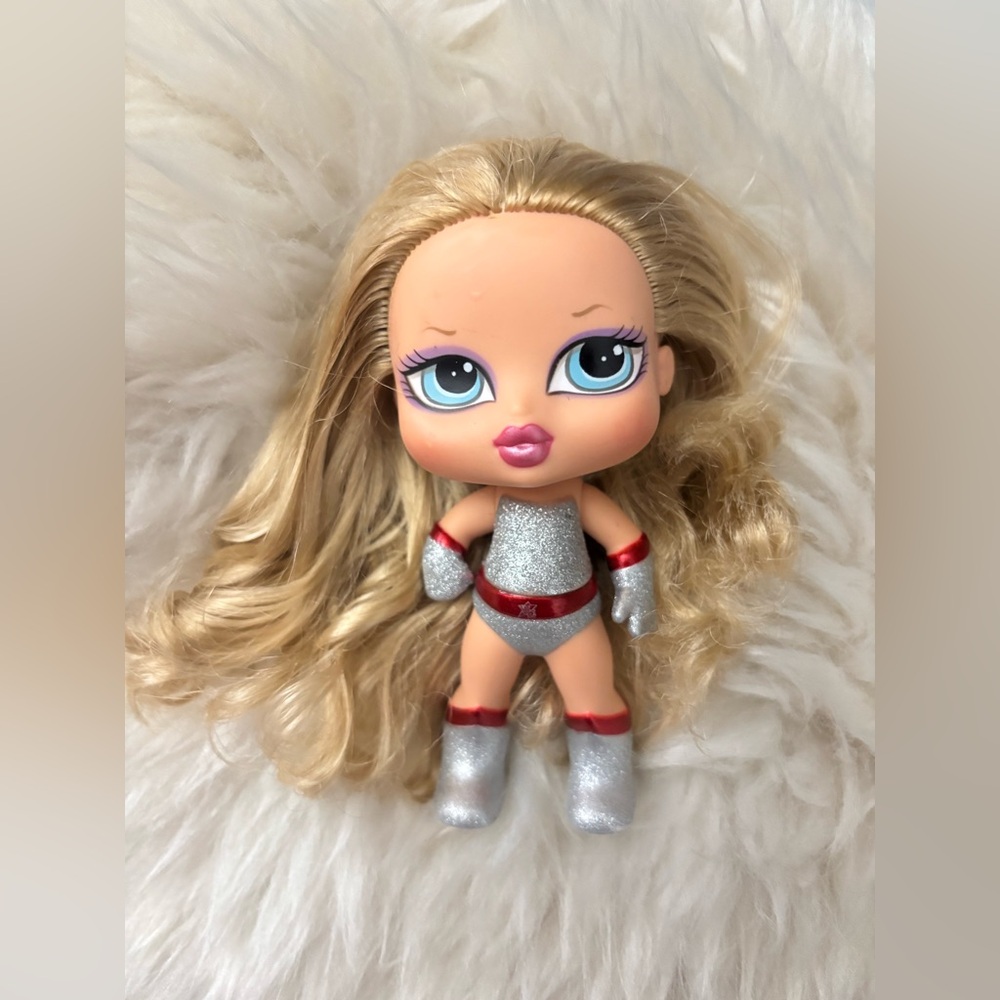 Vintage 2007 Super Babyz Superhero Cloe 5" Doll